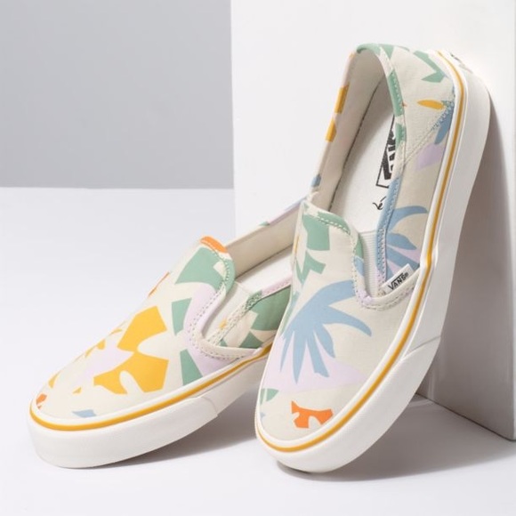 Vans Shoes - Vans slip-on // abstract